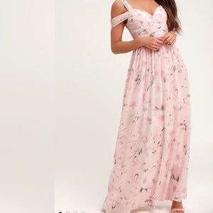 BRAND NEW Lulu’s long floral maxi dress